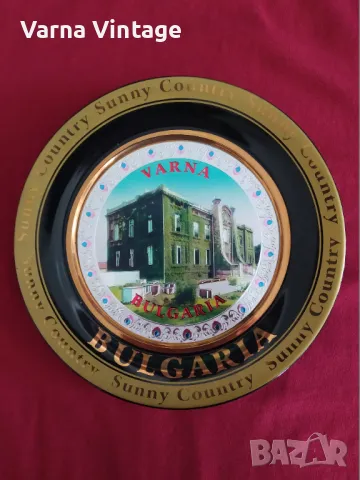 Много красива колекционерска порцеланова чиния Варна.