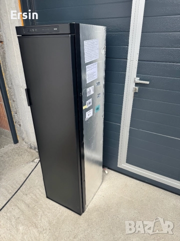 Хладилник Thetford N4142E+ (SLiM) Работи на : 12/220/газ (Свален от чисто нов Кемпер) , снимка 14 - Хладилни чанти - 45419003