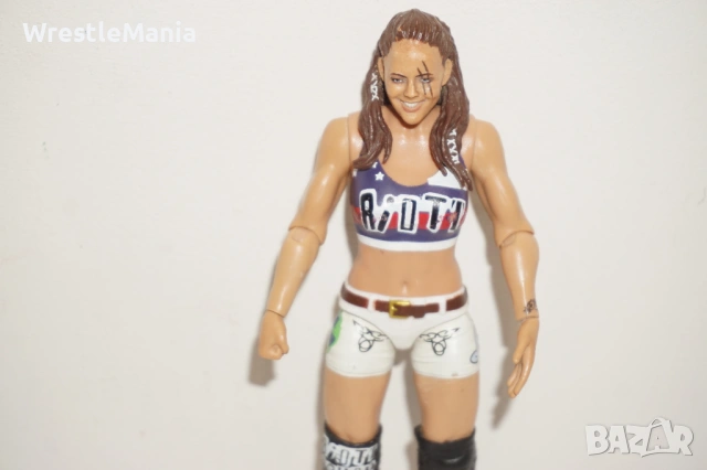 Кеч Фигура Sarah Logan 2019 Vahalla Diva Basic Wrestling Figure Series 101 WWE 2019 Mattel, снимка 2 - Колекции - 53047568