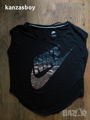 Nike Women's Signal Metallic T-Shirt - страхотна дамска тениска КАТО НОВ, снимка 5 - Тениски - 35733797