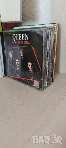Приемам подарък излишни CD дискове