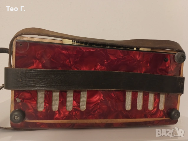 Акордеон Weltmeister - употребяван, снимка 4 - Акордеони - 53586067