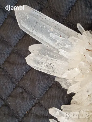 №226,Кварц,Кварцова друза,Планински кристал,Кристали,Минерали,Родопи,Мадан,, снимка 5 - Други - 49033982