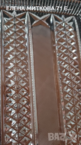 Две квадратни кристални плата ръчна гравюра отлични, снимка 4 - Чинии - 52900555