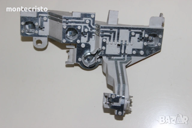 Дясна платка стоп BMW E87 facelift (2007-2013г.) десен ламподържач 63217164964, снимка 2 - Части - 53198026