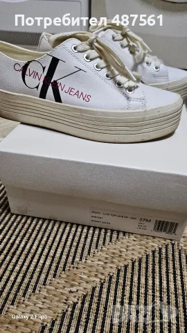 Оригинални бели кецове Calvin Klein Jeans – Размер 37, снимка 5 - Кецове - 56260481