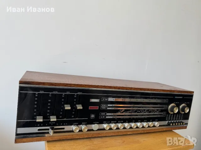 Винтидж транзисторно радио Blaupunkt STG 2291, произведено 1970, снимка 4 - Ресийвъри, усилватели, смесителни пултове - 50153953