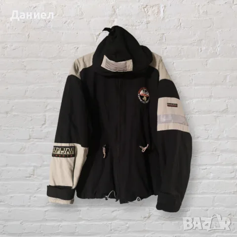 Яке Napapijri geographic 