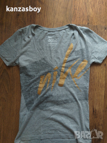 nike - страхотна дамска тениска КАТО НОВА, снимка 5 - Тениски - 36262104