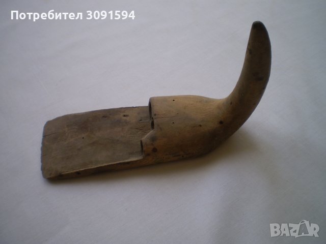 Стар жетварски дървен инструмент Паламарка