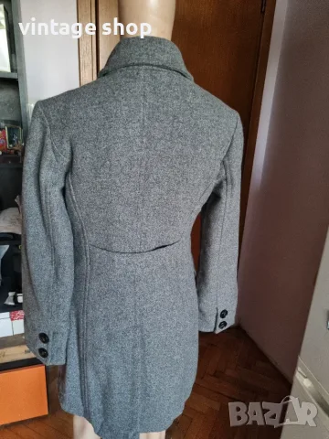Палто Weekend Max Mara, кройка тип шинел, размер М, снимка 4 - Палта, манта - 56313334