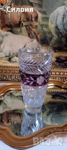 Кристална ваза 