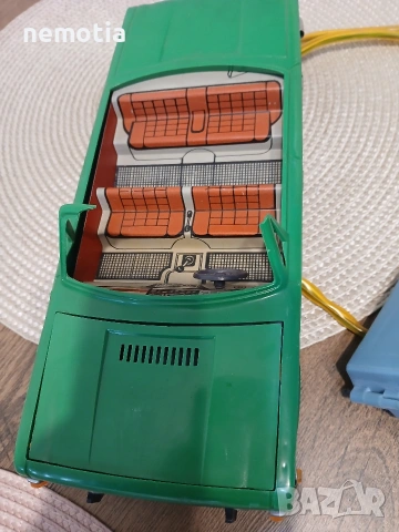 Ретро Фиат 125 с жило, снимка 2 - Антикварни и старинни предмети - 53682986