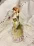 порцеланова статуетка , снимка 2