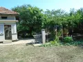 Продавам къща с 2.5 дка двор в село Селановци, снимка 8