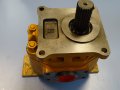 Хидравлична помпа за булдозер Komatsu Hydraulic pump for Bulldozer D85C-1/D155A-1, снимка 11