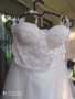Сватбена рокля бяла с прасковен тюл, снимка 3