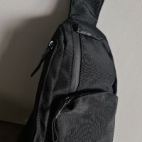 Нова черна спортна чанта с джобове , снимка 2 - Чанти - 41672593