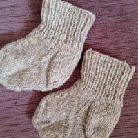 Чорапи вълнени ръчно изработени, снимка 3 - Бебешки чорапи - 42428537