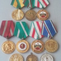 Военни медали. Лот. БНА. Орден. Медал. За заслуги. , снимка 1 - Антикварни и старинни предмети - 44417563