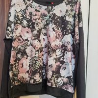 Дамска блуза с флорални мотиви- цветя, снимка 1 - Блузи с дълъг ръкав и пуловери - 41100769