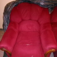 Три броя фотьойли, цвят малиново червено с дървесна декорация, употребявани в добро състояние, снимка 3 - Дивани и мека мебел - 42341860