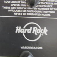Оригинална метална значка Hard Rock Cafe Венеция, Италия, снимка 4 - Колекции - 36421570