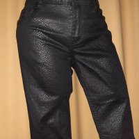 BONGO M /L Черен кожен  панталон / клин / змийски принт , снимка 1 - Клинове - 34212489