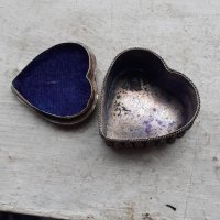 Малка кутийка сърце, снимка 4 - Антикварни и старинни предмети - 40100272