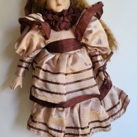 Порцеланова кукличка , снимка 3 - Колекции - 41462064