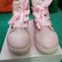Детски обувки за момиче розови номер 33 нови, снимка 1 - Детски боти и ботуши - 39120010