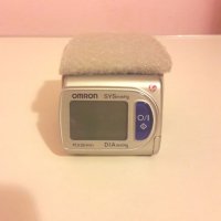 Апарат за измерване на кръвно налягане  OMRON , снимка 2 - Уреди за диагностика - 44308403