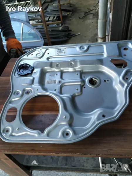 Механизъм заден десен ел. стъклоповдигач Volvo V50 , 8679083, снимка 1