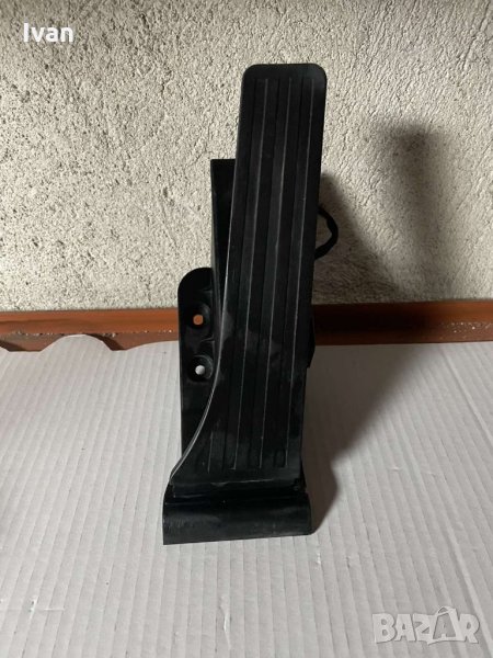 Педал газ Mercedes E W212 A 451 300 00 00, снимка 1