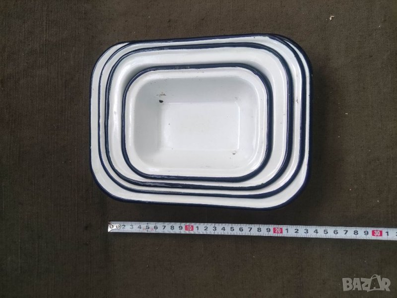 Продавам малки правоъгълни емайлирани чиниики , снимка 1