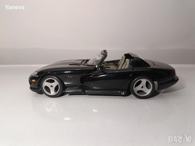Dodge Viper RT/10 ,  мащаб 1:18 , Burago . , снимка 1