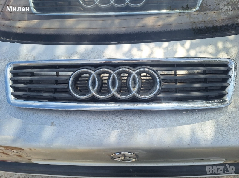 Audi A6 Allroad 2000-2005 Година Декоративна Решетка Във Предния Капак Ауди А6 Алроад , снимка 1