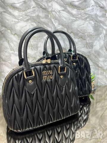 чанти Miu Miu , снимка 9 - Чанти - 50627015
