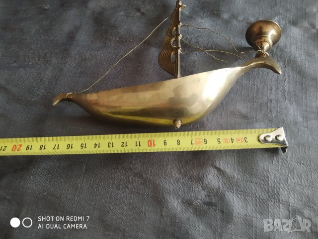 месингов свещник, снимка 2 - Антикварни и старинни предмети - 33807626