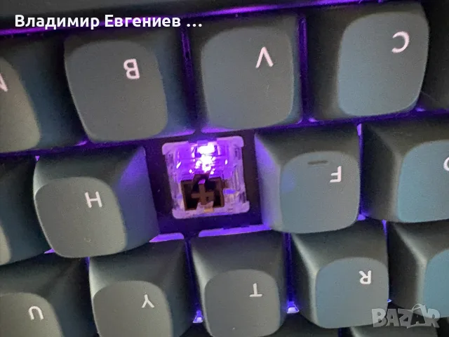 Механична клавиатура Keychron V6C3, снимка 3 - Клавиатури и мишки - 56059170