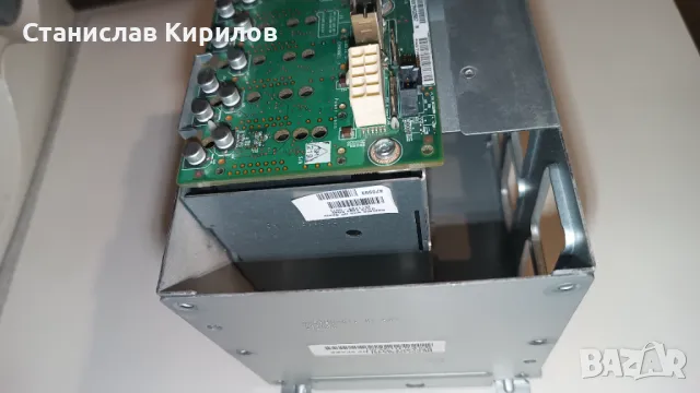 Продавам модул за 8 диска SAS 2,5" SFF за сървър HP Proliant ML350 G6, снимка 4 - Други - 48966756
