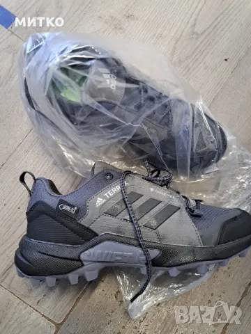 маратонки adidas, снимка 2 - Маратонки - 48257485