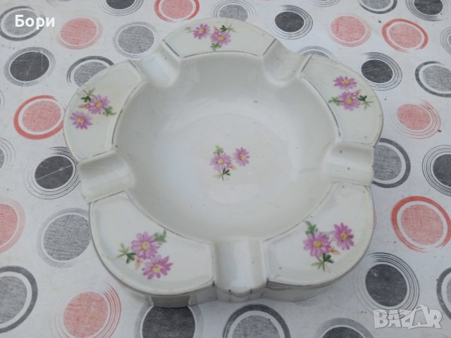 Стар порцелан / пепелник