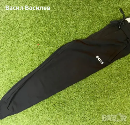 Спортен екип Hugo Boss (намален), снимка 3 - Спортни дрехи, екипи - 47909776