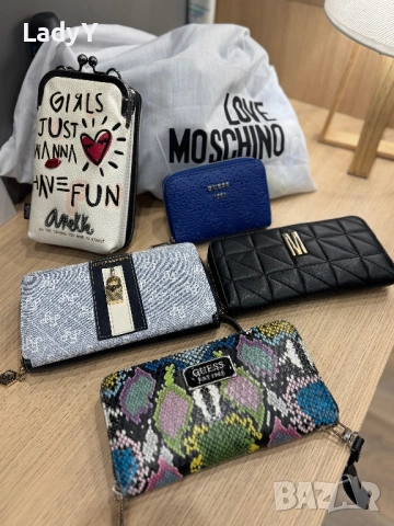 Дамско портмоне, снимка 2 - Портфейли, портмонета - 53670884