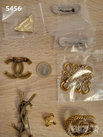 Маркови бижута+ Подарък Van Cleef бижута,Prada, Gucci, Chanel,,Loewe,Miu miu, Louis Vuitton , снимка 7 - Други - 52046414