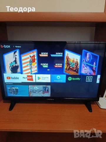 Смарт телевизор Crown 32', снимка 2 - Телевизори - 53658196