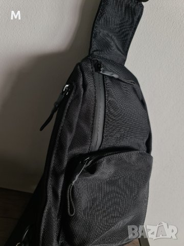 Нова черна спортна чанта с джобове , снимка 2 - Чанти - 41672593