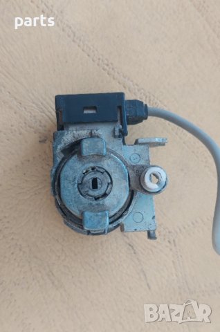 Дясна Ключалка Ауди А3 8L (две врати) N, снимка 4 - Части - 41682834