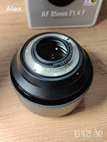 Samyang 85mm 1.4 AF Nikon-F, снимка 5 - Обективи и филтри - 51991611